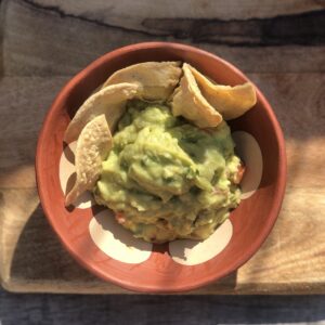 Guacamole en BOL DE BARRO MEXICANO